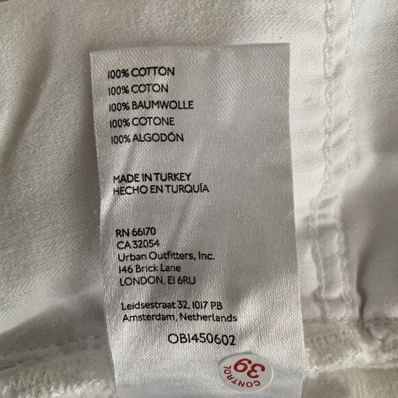 Free People Women Size 26 Distressed White Short Raw Hem - Picture 8 of 11